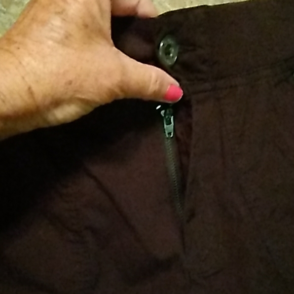 Size 8 NWT Johnathan Ross Intro dark brown capris - Picture 4 of 8